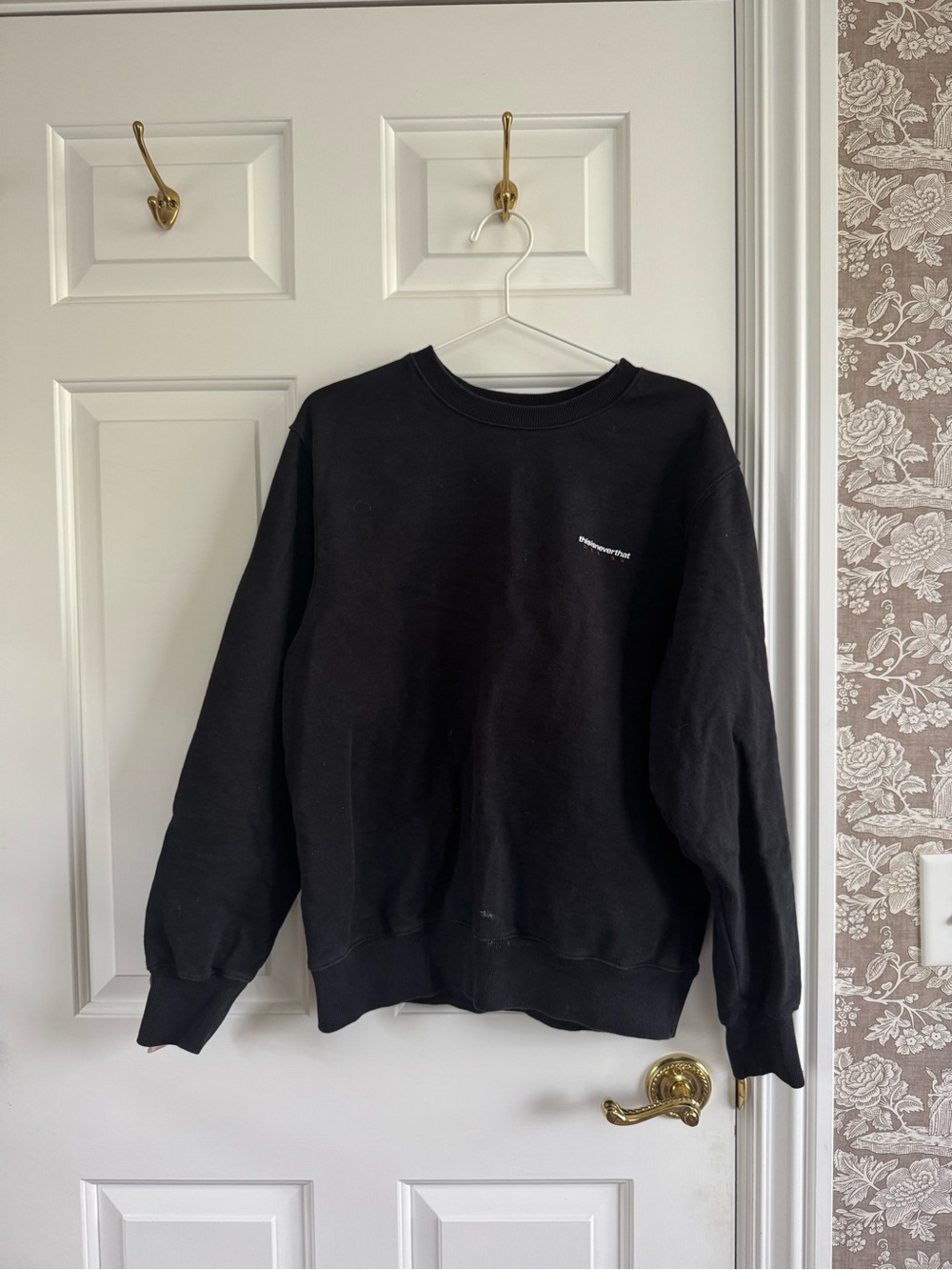 Women's Black Crewneck Sweatshirt - Minimal Logo Everyday Pullover